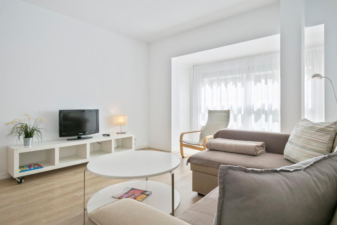 Apartaments Pepita Bandert Камбрильс Экстерьер фото
